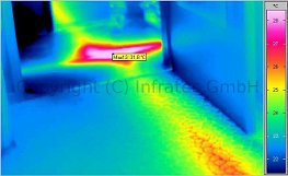 2011/07-08: Typische Gebäudeschäden thermografisch erkennbar - Lecksuche (Quelle: Infratec)